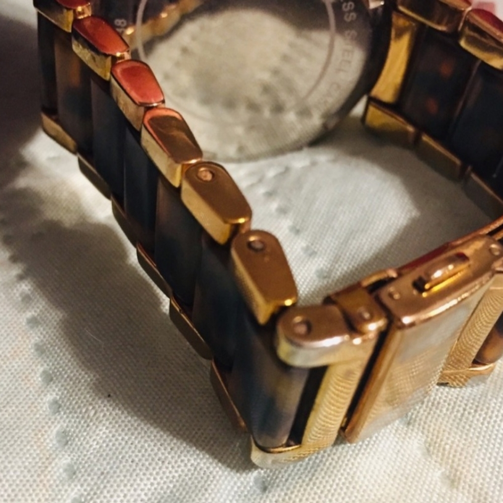 Roses Gold with Diamonds Michael kors Watch - Picture 2 of 2